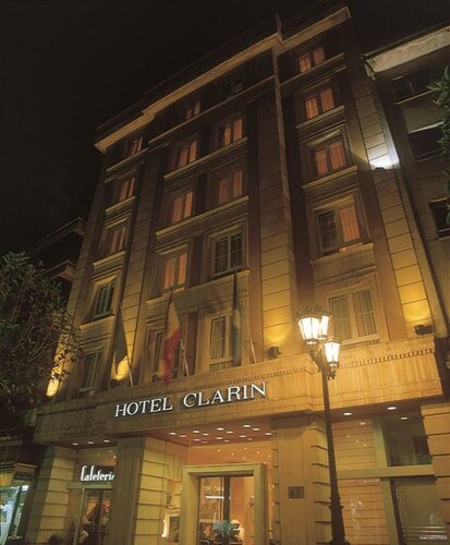 Внешний вид отеля Hotel Clarín в Овьедо, фото 1