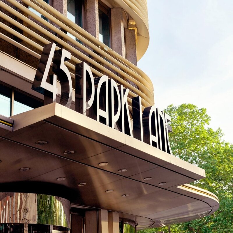 Фото The Dorchester