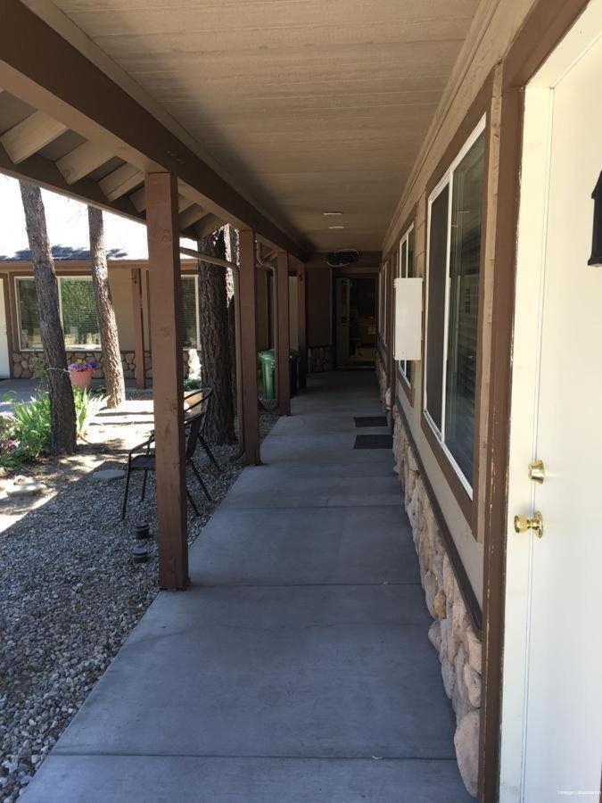 Фото Vintage Lakeside Inn