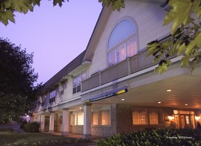 Фото Simsbury 1820 House