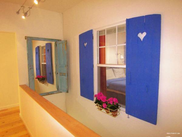 Фото Metro Hotel and Cafe