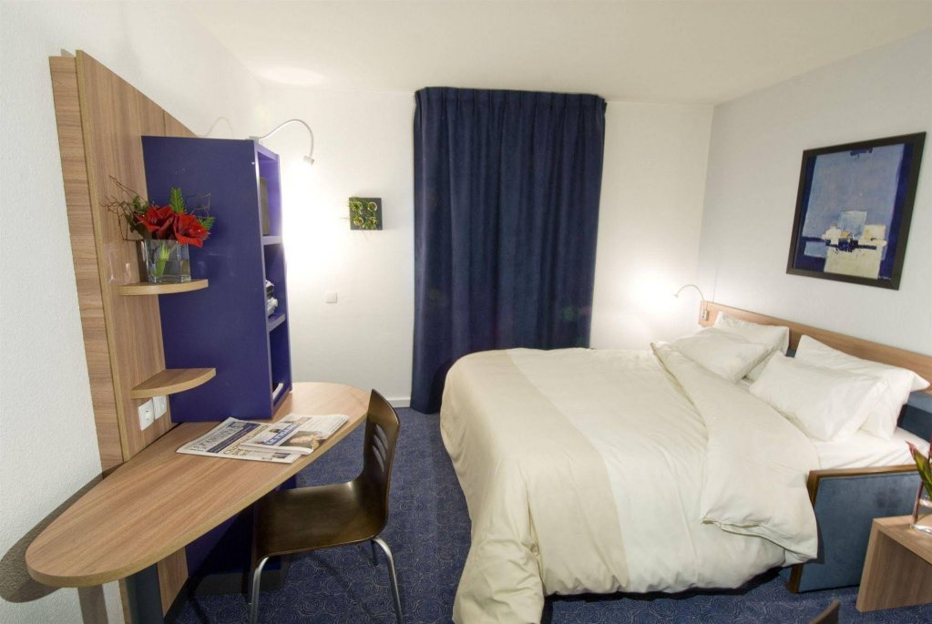 Фото Canal Suites - Paris La Villette