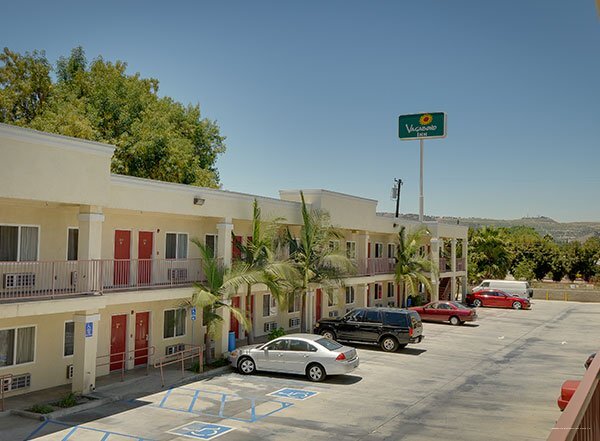 Фото Vagabond Inn Buttonwillow North I-5