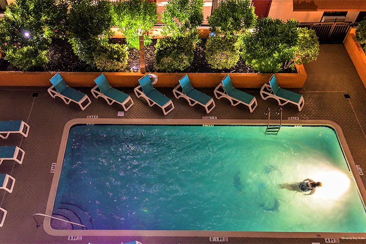 Фото Monterey Bay Suites