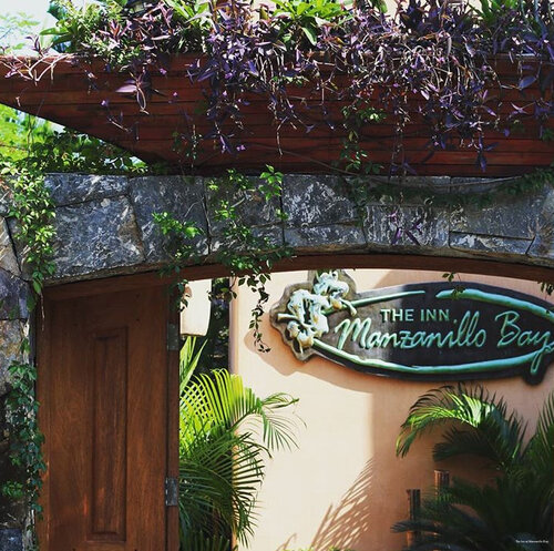 Гостиница The Inn at Manzanillo Bay