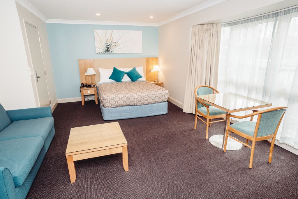 Фото Heritage Inn Bathurst