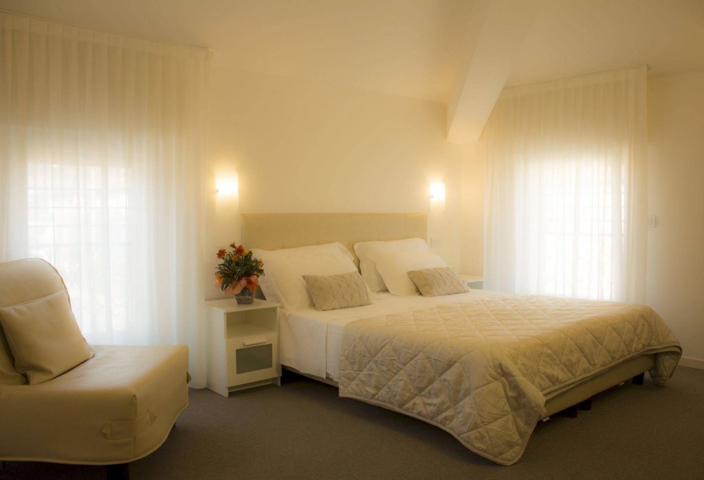 Фото Hotel Villa Anthea