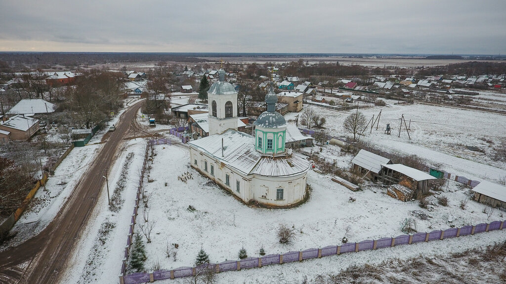 Orthodox church Tserkov Troitsy Zhivonachalnoy V Podgoshchakh, Novgorod Oblast, photo