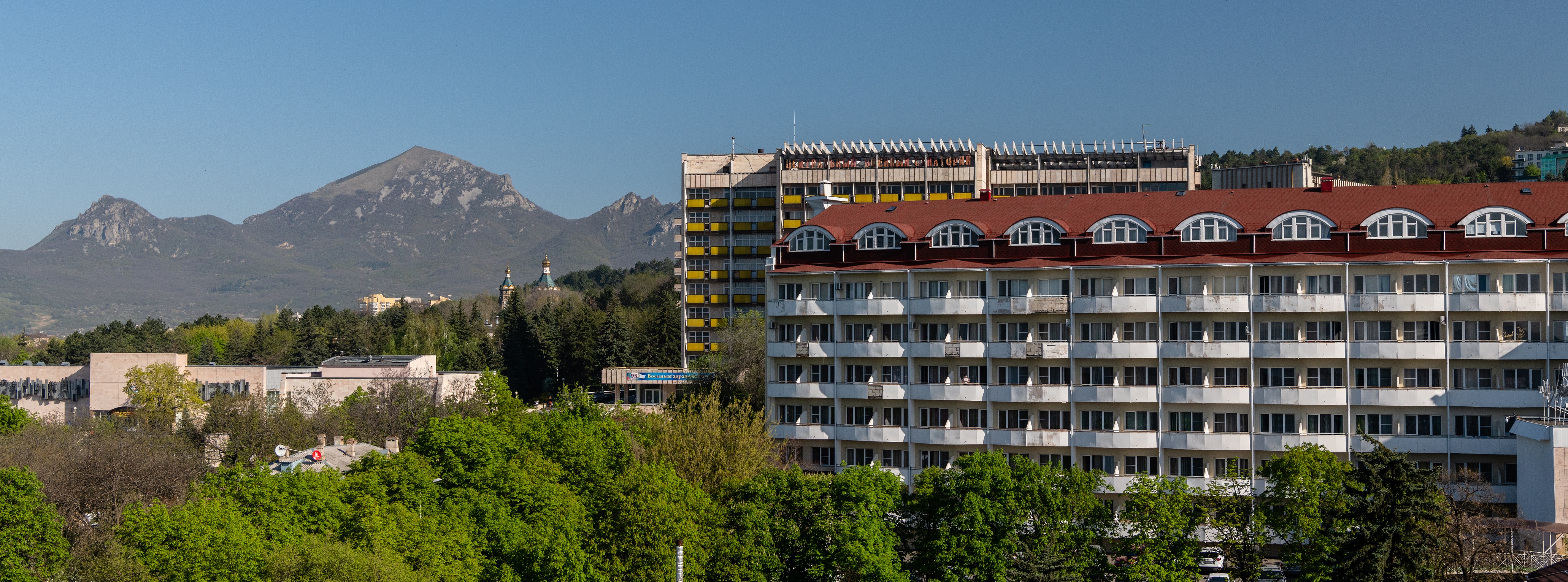 Фото отеля 2