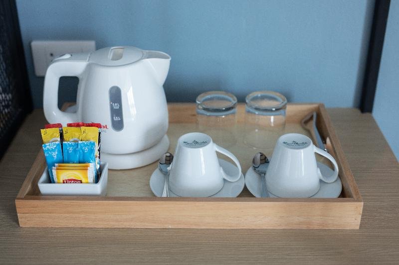 Фото Nora Lakeview Hotel