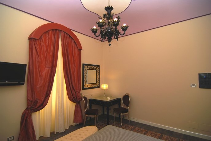 Фото Relais Antica Badia San Maurizio 1619