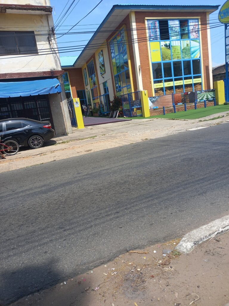 Flooring Chrisaach, Accra, photo