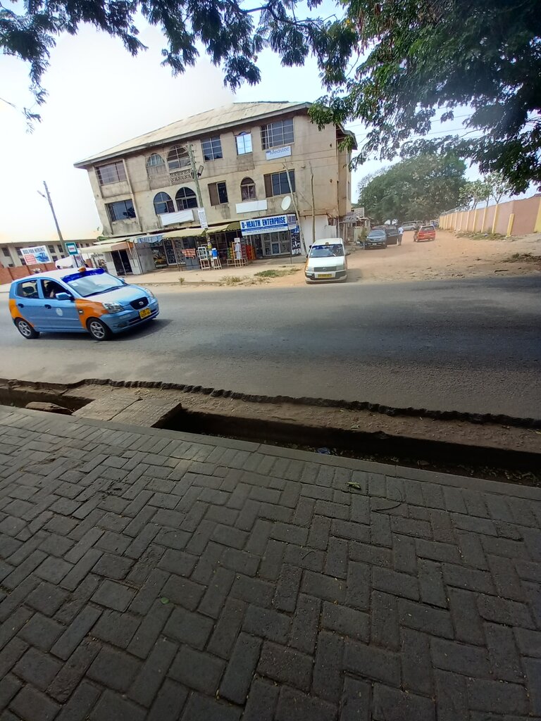 Medical center, clinic Medstoc Ltd, Accra, photo