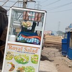 Royal Salad (Nii Teiko Abbey Lane, 1), catering