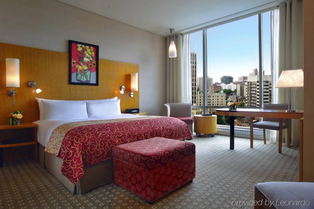 Фото Sofitel Montreal Golden Mile