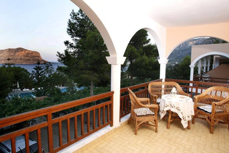 Фото Akra Morea Hotel & Residences