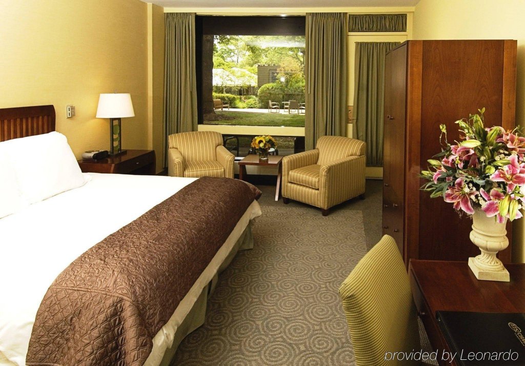 Фото Chauncey Hotel & Conference Center