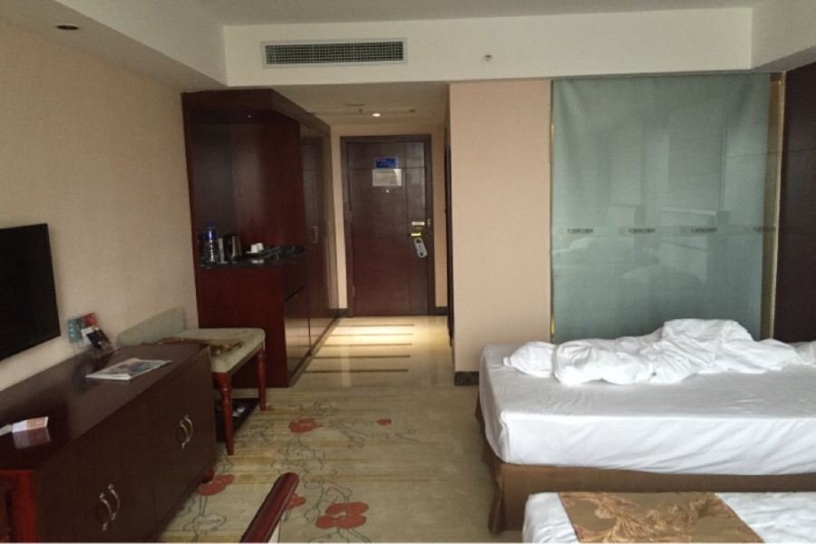 Фото Huijin Holiday Inn