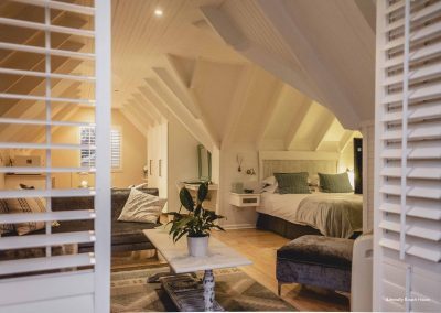 Фото Admiralty Beach House