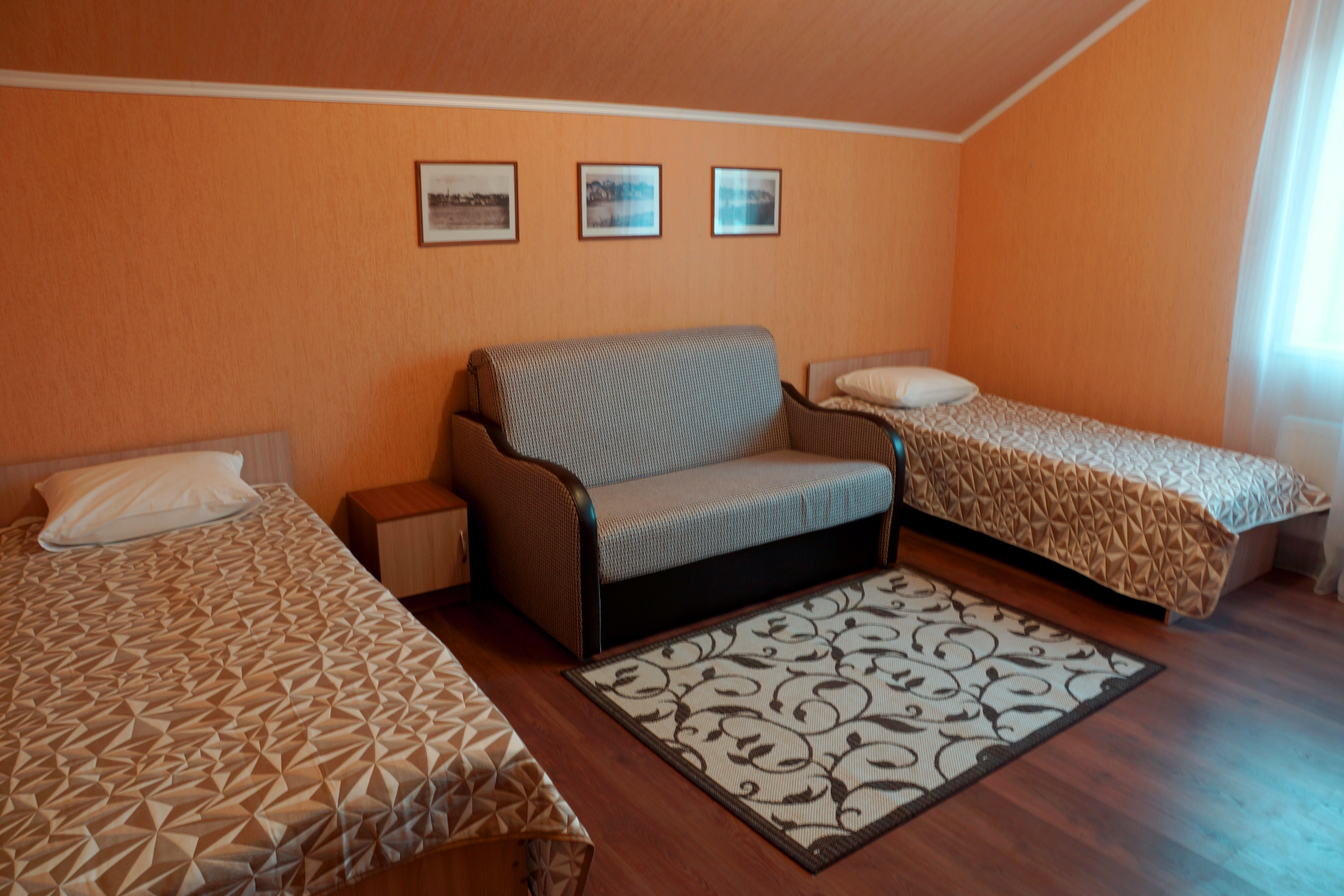 Фото отеля 2