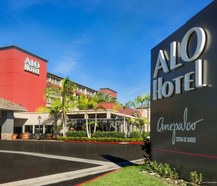 Фото Ayres Hotel Anaheim