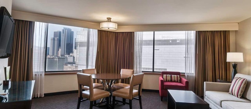 Фото DoubleTree by Hilton Hotel Los Angeles Downtown