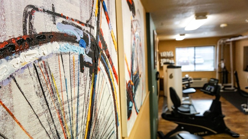 Фото Oxford Suites Redding