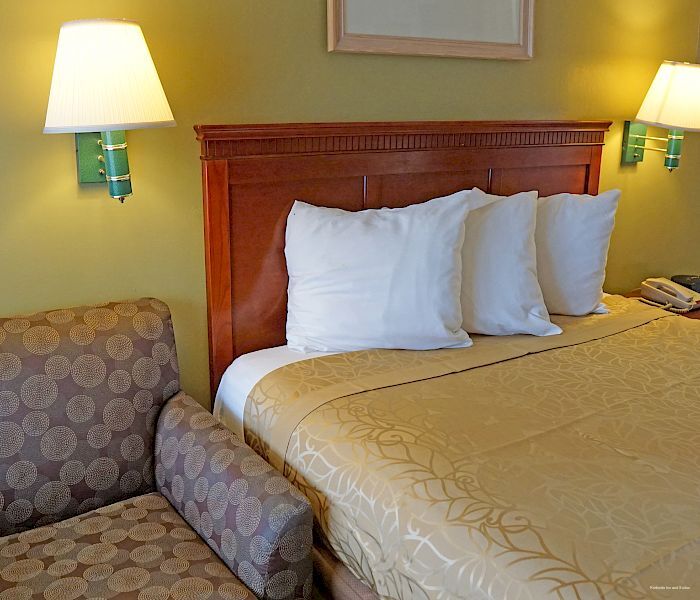 Фото Redondo Inn and Suites