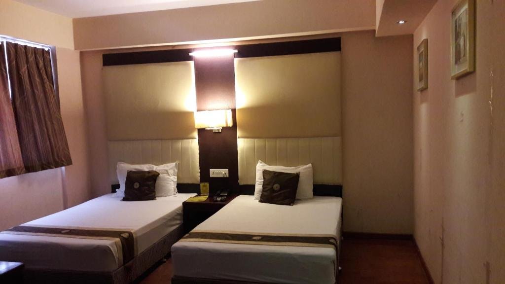 Фото Astoria Hotel