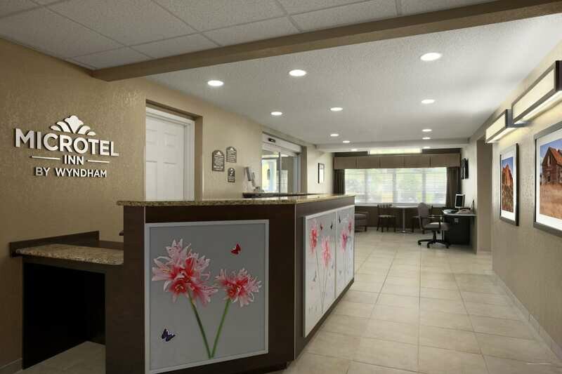 Гостиница Microtel Inn by Wyndham Mineral Wells/Parkersburg