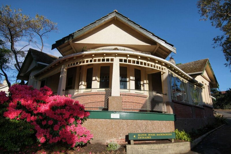Гостиница Manor House Backpackers