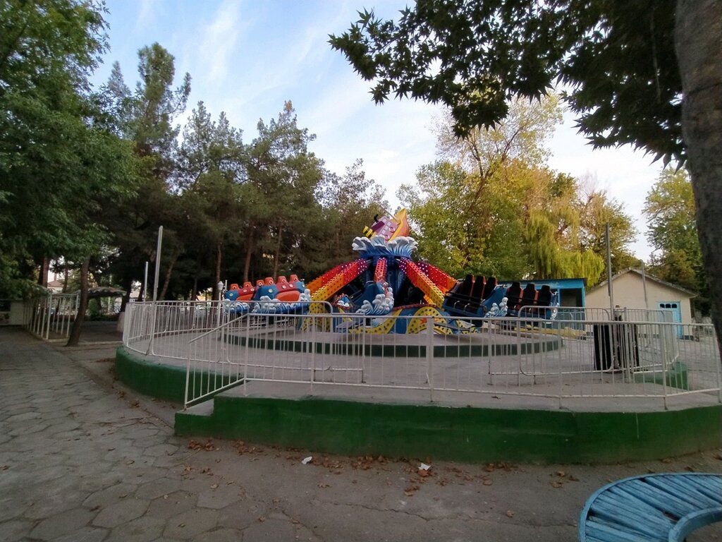 Amusement ride Carousel, Andijan, photo