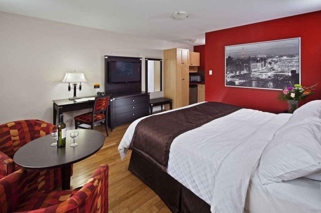 Фото Hôtel-Motel Castel de la Mer