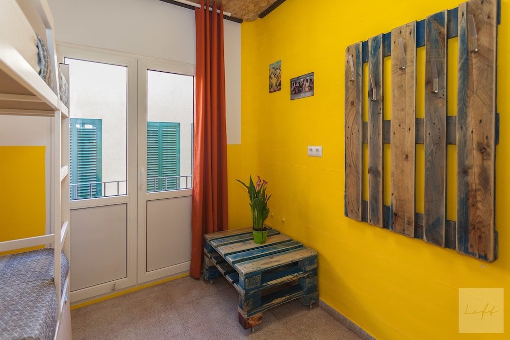 Фото Loft Hostal Group