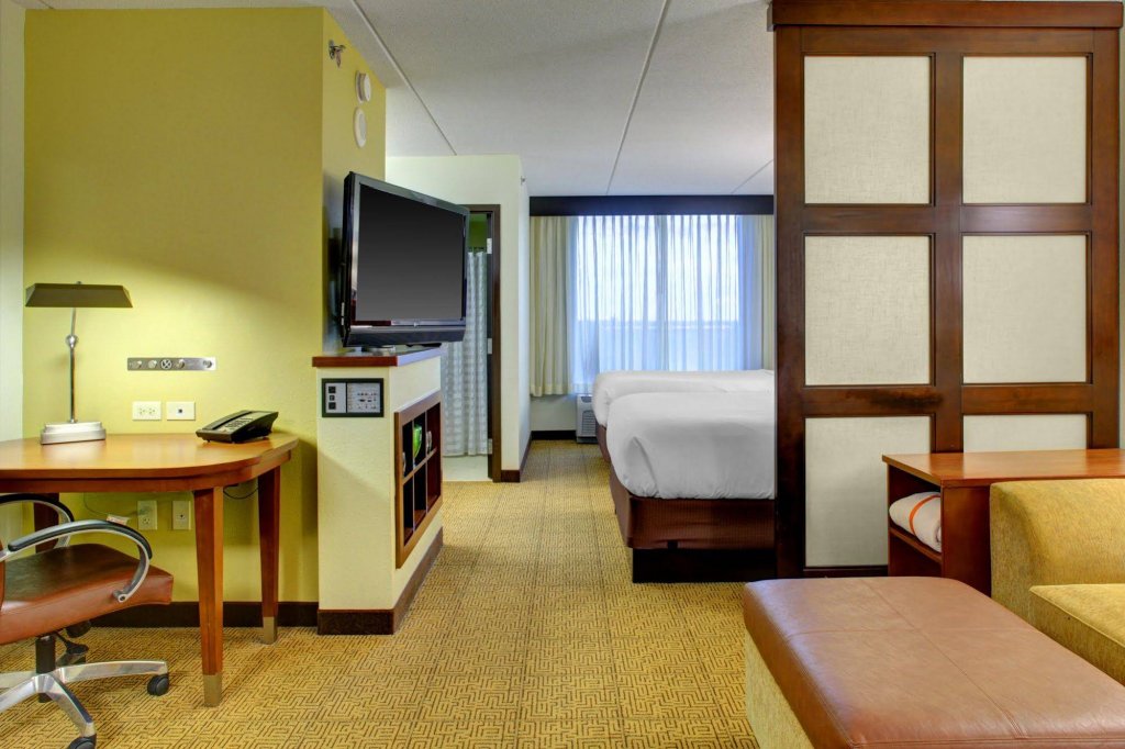 Фото Hyatt Place Ft. Lauderdale Airport & Cruise Port