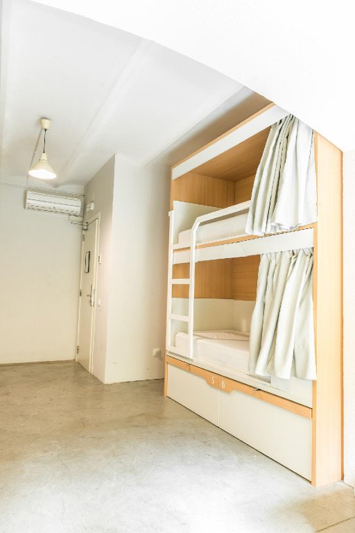 Фото The Loft Hostel Barcelona
