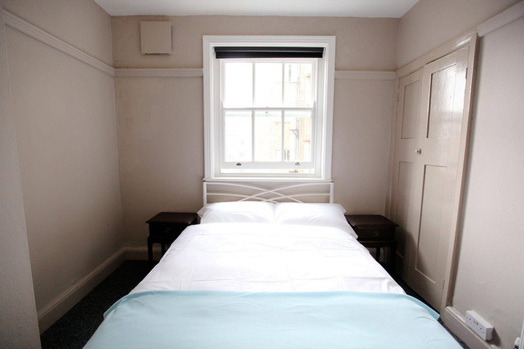 Фото The Pride of Paddington