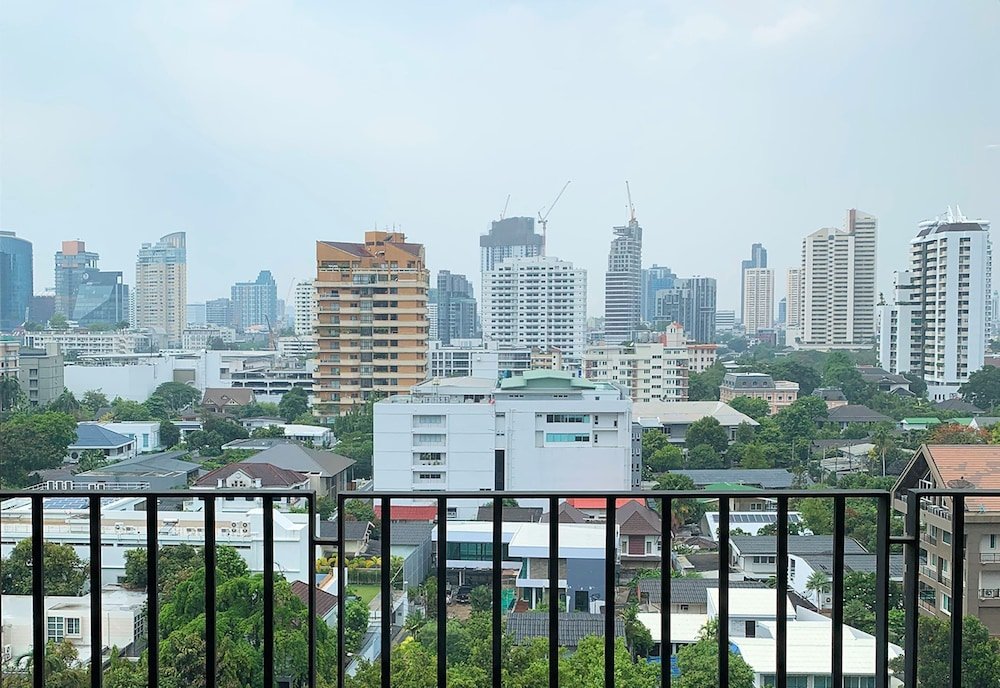 Фото Somerset Ekamai Bangkok