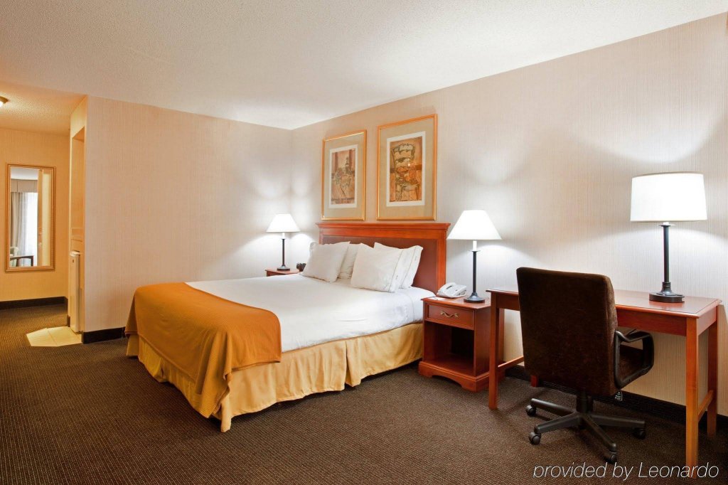 Фото Holiday Inn Express Hotel & Suites Chicago-Midway Airport, an Ihg Hotel