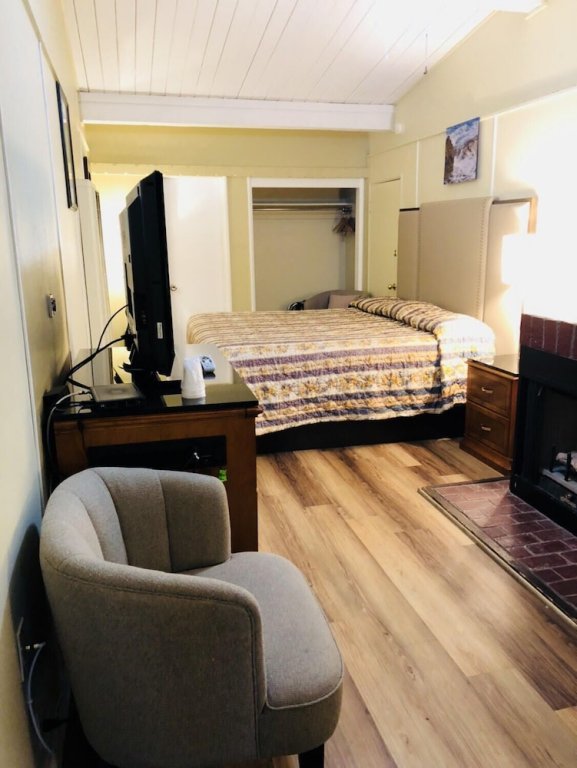 Фото Big Bear Inn