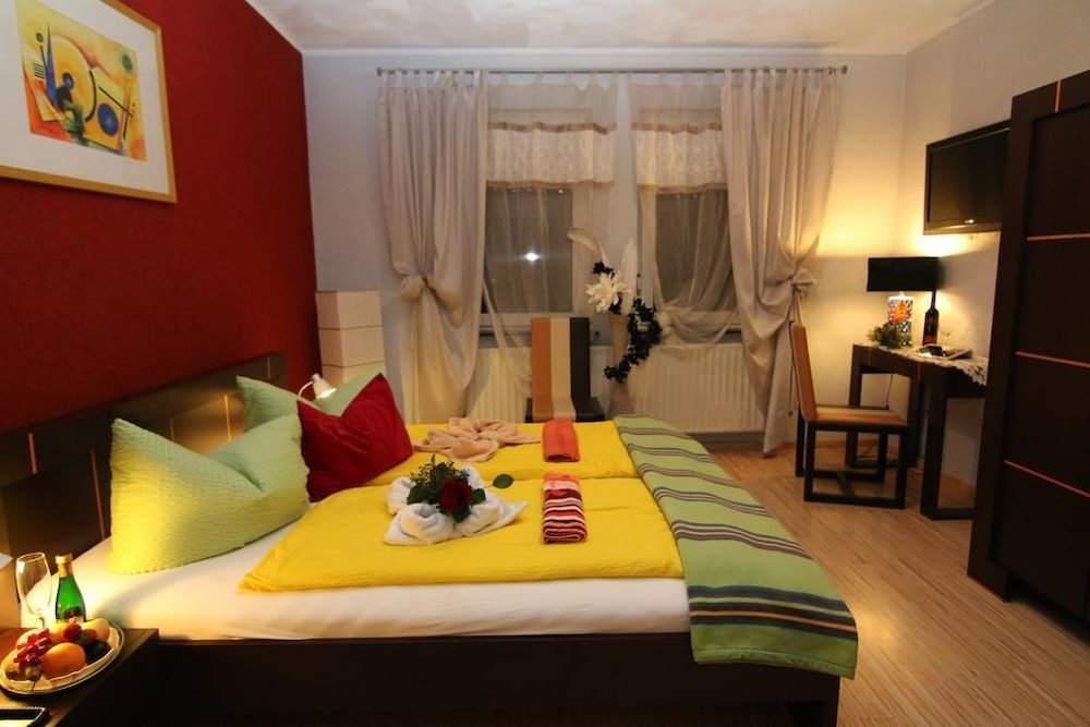 Фото Hotel Gasthaus Ellenberger