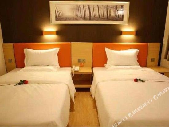 Фото 7 Days Inn Zhenjiang Dashikou Branch