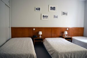 Hotel Residencial Centro Comercial Avenida (Braga, Vila Nova de Famalicão, Avenida Central, 27), hotel