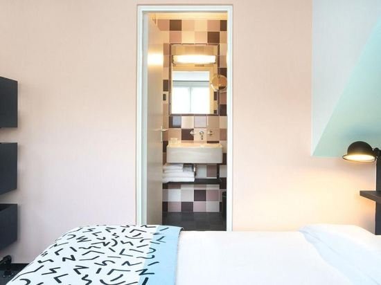 Фото Hotel The Dutch