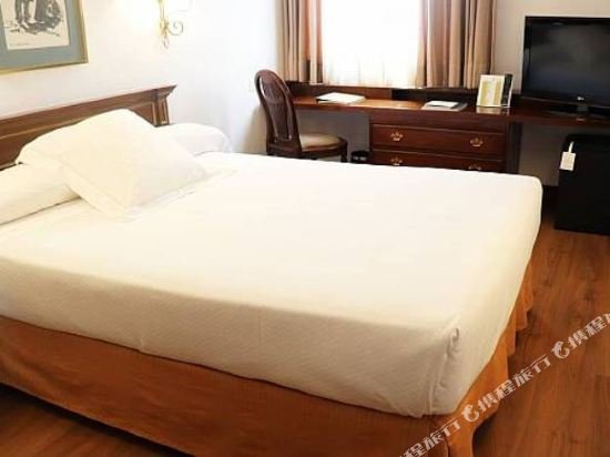 Фото Hotel Miguel Angel