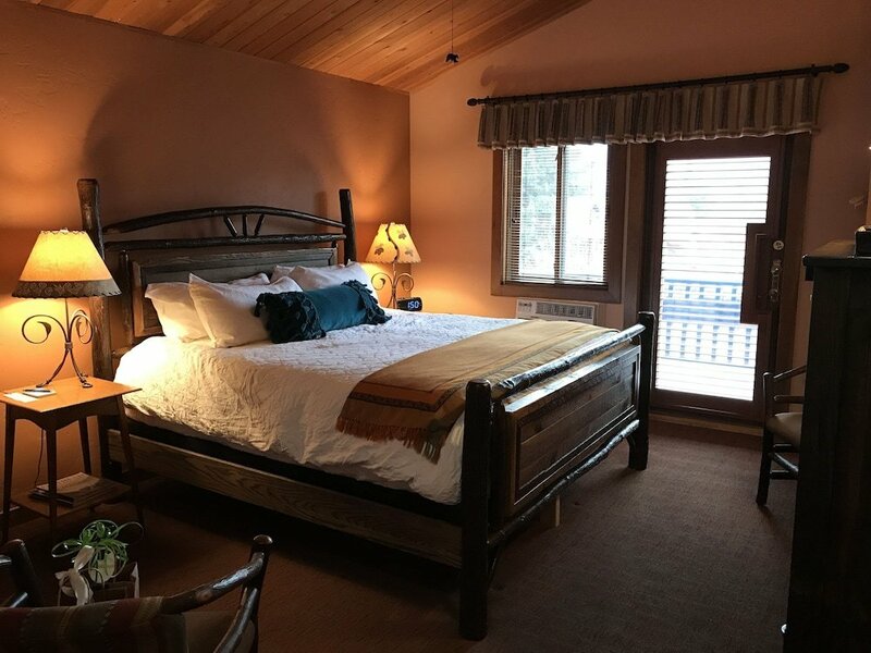 Гостиница Good Medicine Lodge Bed & Breakfast в Уайтфише