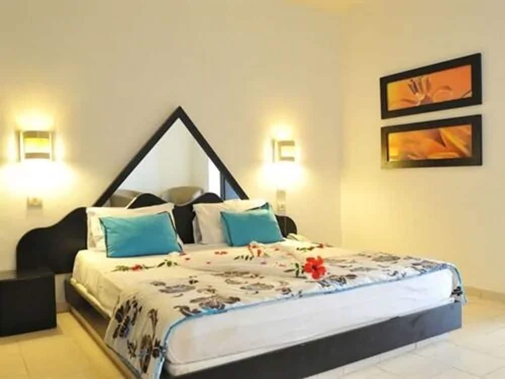 Фото Hotel Cedriana