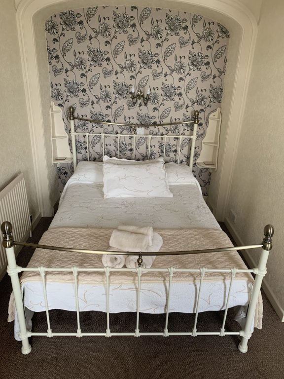 Фото St George's Guesthouse