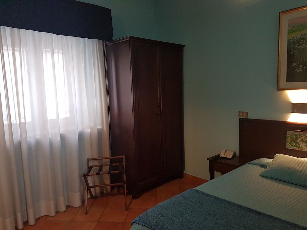 Фото Hotel Plaza Caltanissetta