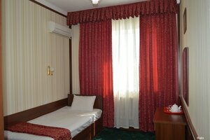 Fayz (Urgench, Al-Khwarizmi Avenue, 66/1), hotel